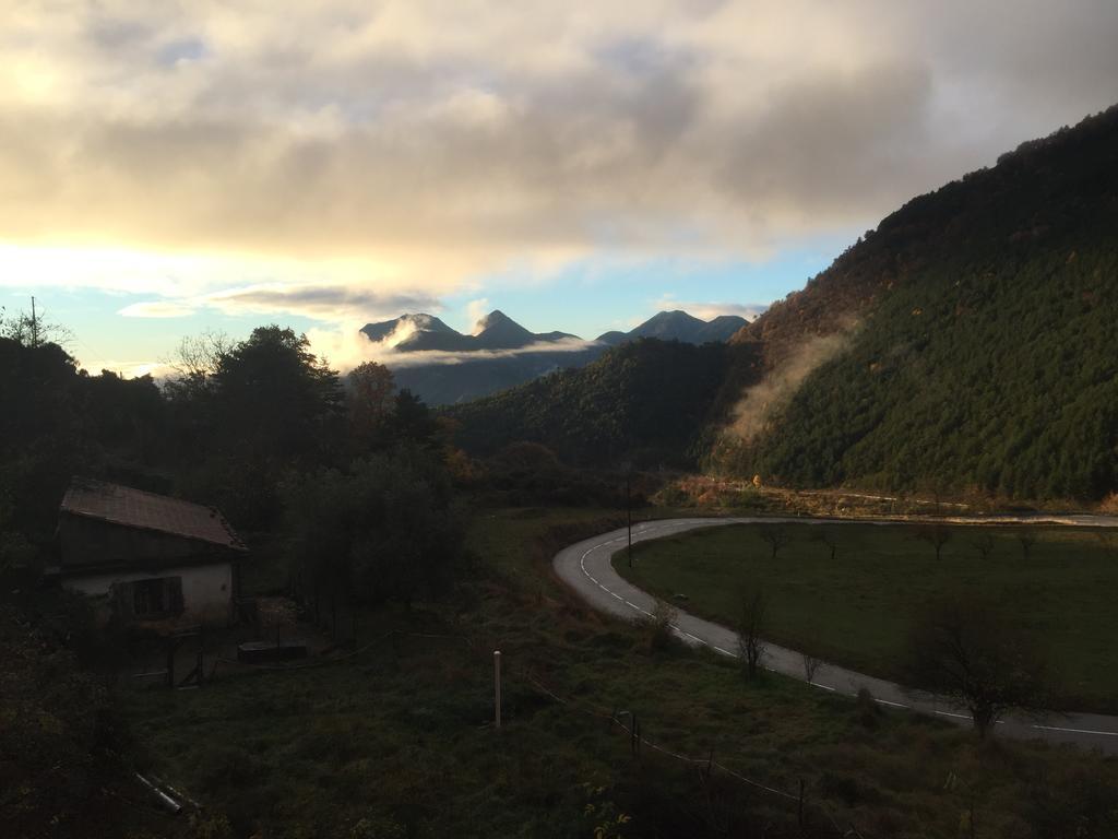 Auberge Du Col De Brouis 브레이유쉬르로야 외부 사진